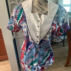 VINTAGE, ladies western top.  Graphic.
